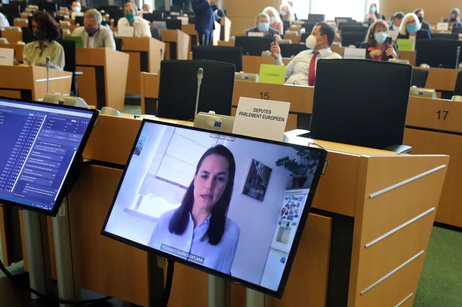 Tihanovska je prepričana, da se je v Belorusiji po spornih predsedniških volitvah, na katerih je uradno znova zmagal Lukašenko, začela demokratična revolucija. FOTO: Francois Walschaerts/AFP