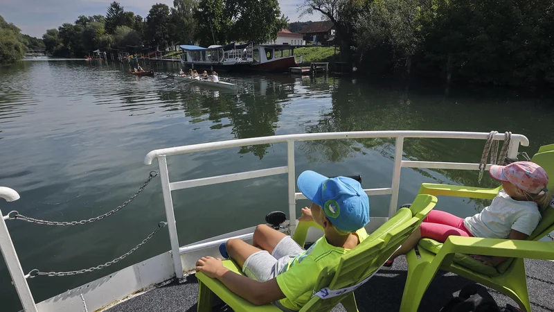 Fotografija: Kaj bo prinesla jesenska sezona ljubljanski hotelirji še ne vedo, saj so za zdaj vsi večji dogodki že odpovedani. Turizem in hotelirji tako plujejo v nezano. Foto Jože Suhadolnik