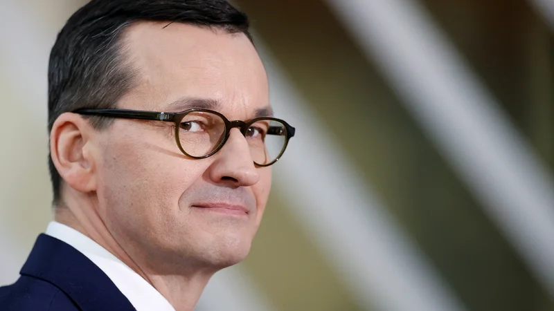 Fotografija: Ekonomist in zgodovinar Mateusz Morawiecki že tretje leto vodi poljsko konservativno vlado. Foto Christian Hartmann/Reuters