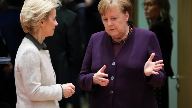Fotografija: S prvim krogom pogajanj nemškega predsedstva svetu EU se je prejšnji teden začela končnica bitke za proračun in izplačila iz programa za okrevanje. FOTO: Reinhard Krause/Reuters