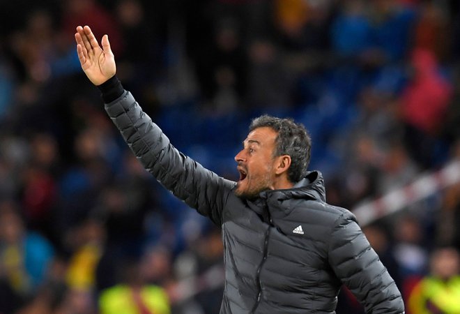 (FILES) In this file photo taken on November 18, 2018 Spain's coach Luis Enrique gestures during the international friendly football match between Spain and Bosnia-Herzegovina at the Gran Canaria stadium in Las Palmas on November 18, 2018. - Luis Enri
