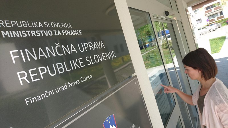 Fotografija: Učinkovito delovanje finančne uprave je v interesu tako države kot davčnih zavezancev. Foto Blaž Močnik