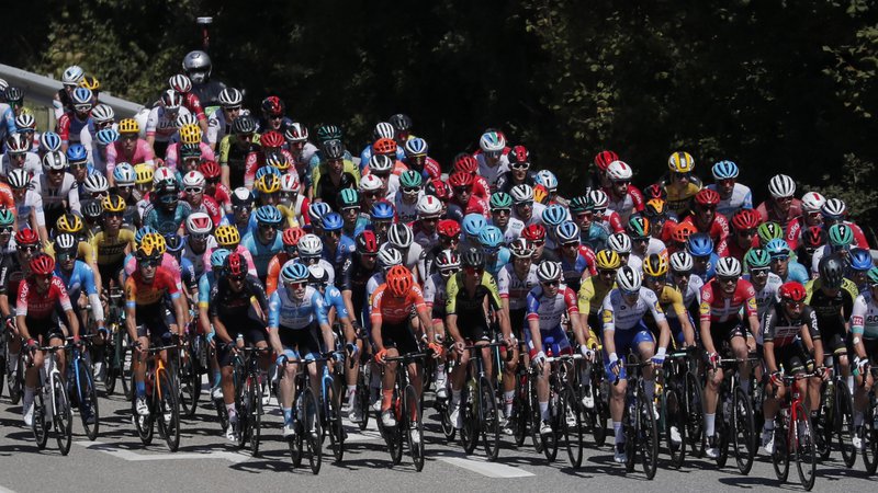 Fotografija: Letošnje kolesarsko SP se bo začelo štiri dni po koncu Toura. FOTO: Stephane Mahe/Reuters