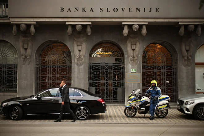 Porazi na sodiščih odkrivajo slabosti ne samo v pravni pripravi zadeve, ampak tudi v diplomatskem in političnem delovanju. FOTO:Jure Eržen/Delo