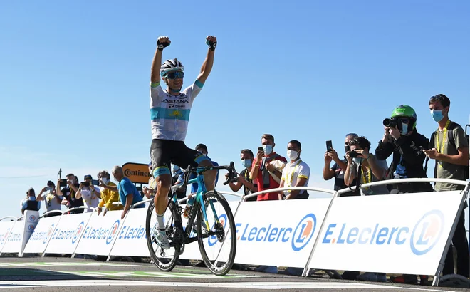 Včerajšnji zmagovalec Aleksej Lucenko (Astana). FOTO: Stuart Franklin/Reuters