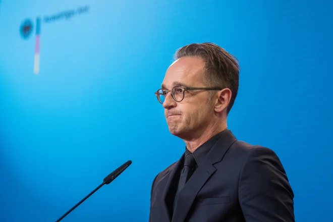 Nemški zunanji minister <strong>Heiko Maas </strong>je zaradi zastrupitve ruskega opozicijskega politika <strong>Alekseja Navalnega</strong> zagrozil Rusiji s sankcijami. FOTO: Stefanie Loos/Reuters