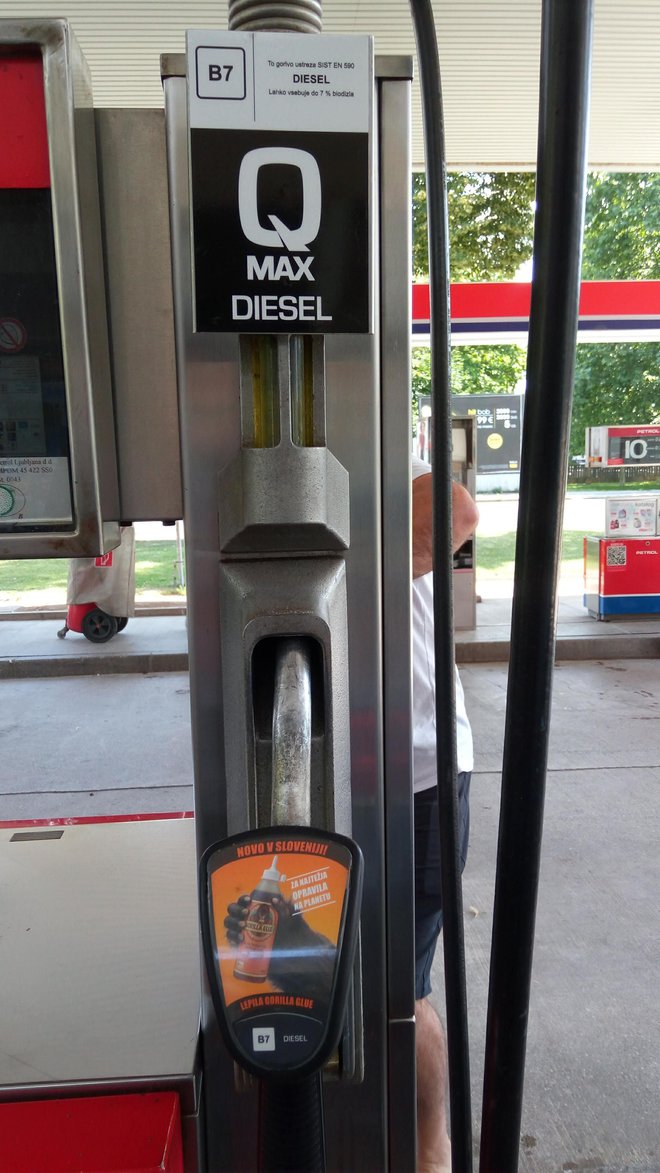 Oznake se jasno razlikujejo glede na skupine goriv. FOTO: Petrol