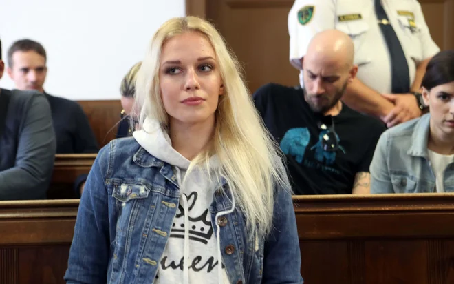 Obtožnica Adlešičevi, njenemu partnerju Abramovu ter njegovima staršema Huskić Colaričevi in Colariču očita poskus zavarovalniške goljufije. FOTO: Igor Mali/Slovenske novice