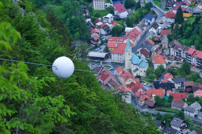 Kraji na obrobju regij so se že od nekdaj morali bolj boriti za obstoj in finance, Črna na Koroškem pa se je v zadnjih letih začela razvijati tudi zaradi evropske finančne podpore. FOTO: Občina Črna Na Koroškem