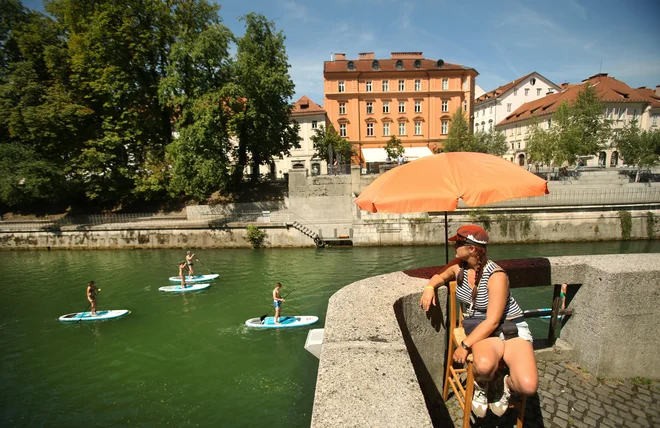 Vreme v prihodnjih dneh bo toplo z občasnimi nevihtami. FOTO: Jure Eržen
