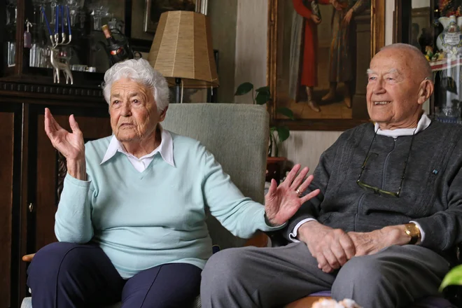 &raquo;Tvoje delo je ves čas ustvarjanje ravnovesja: v pacientu, v razmerah okoli pacienta in znotraj samega sebe,&laquo; se strinjata zakonca Jasna in Dušan Müller. FOTO: Tomi Lombar