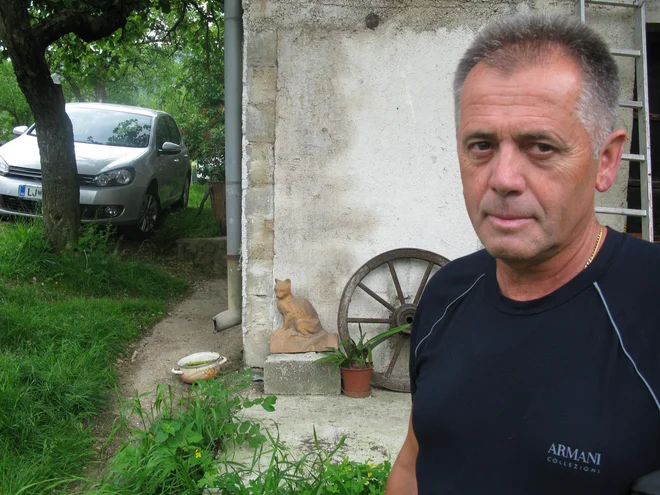 Marjan Jamšek, predsednik KS Dobovec, poudarja, da so Dobovčani pred tridesetimi leti dovolili Tetu, da dvestometrsko vrtino za četrti energetski blok uredi na njihovem ozemlju. Foto Polona Malovrh