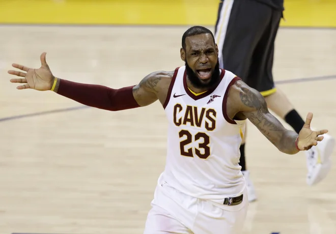 LeBron James: Vem, da ne glede na to, kdo bo na koncu zmagal, nihče ne bo sprejel vabila. FOTO: AP