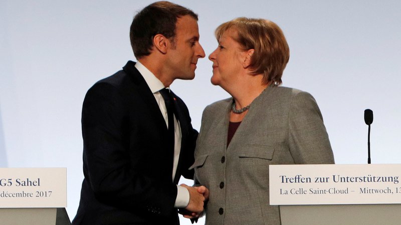 Fotografija: Odzivi na stališča Angele Merkel so bili tako v Bruslju kot v Parizu razmeroma zadržani. Ena od kritik je, da nemški odgovor na Macrona ni dovolj celovit predlog. FOTO: Reuters