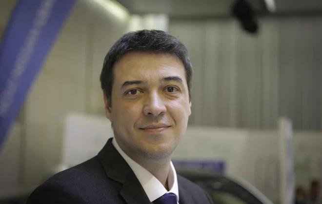 Francisco Caranzza Sierra: Ponekod že razumejo, da imaš pravico do tega, da sam pridobivaš energijo za polnjenje avtomobila. FOTO: Jože Suhadolnik