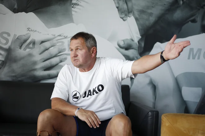 Matjaž Kek je prepričan, da v reprezentančnem nogometu v ospredju niso več posamezniki, temveč močni kolektivi.