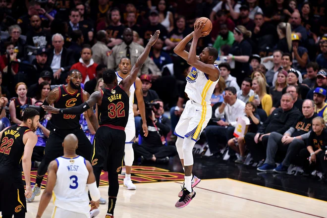 Kevin Durant je zadel vse štiri mete z več kot devetih metrov oddaljenosti.<br />
Foto AFP