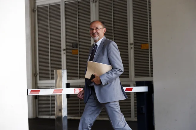 Slovenija si povečanje obrambnih izdatkov lahko privošči in ga tudi nujno potrebuje, je v Bruslju poudaril Jelko Kacin.&nbsp;FOTO: Uroš Hočevar/delo