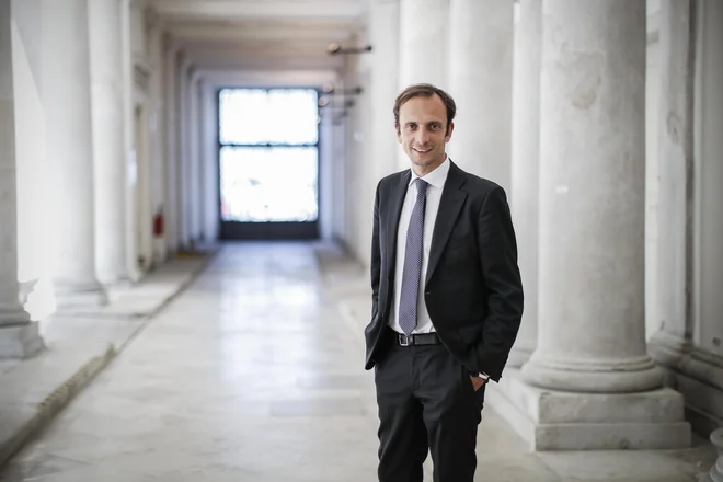 Massimiliano Fedriga, nekdanji vodja Liginih poslancev v spodnjem domu parlamenta, je dobil aprilske deželne volitve v Furlaniji - Julijski krajini s podobnimi obljubami, kot so njegovi desničarski stranki tlakovale pot na oblast. FOTO: Uroš Hočevar
