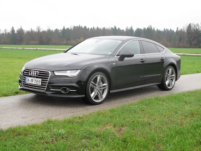 Nemške oblasti so v začetku meseca odpoklicale okoli 60.000 audijev A6 in A7 (na fotografiji) po vsej Evropi zaradi nameščene goljufive programske opreme. FOTO: Gregor Pucelj