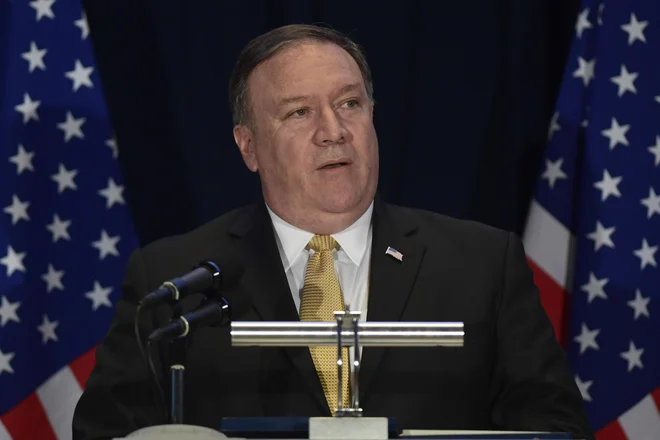 Na drugem delu srečanja med voditeljema bo prisotem tudi ameriški državni sekretar Mike Pompeo. FOTO: AP