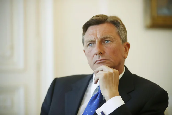 Borut Pahor je dejal, da podpis dokumenta vrača upanje v svetovni mir. FOTO: Leon Vidic/Delo