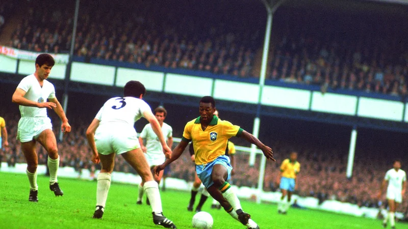 Fotografija: Legendarni Pele je z Brazilijo trikrat osvojil naslov svetovnega prvaka, in sicer v letih 1958, '62 in '70. FOTO: Sportskeeda