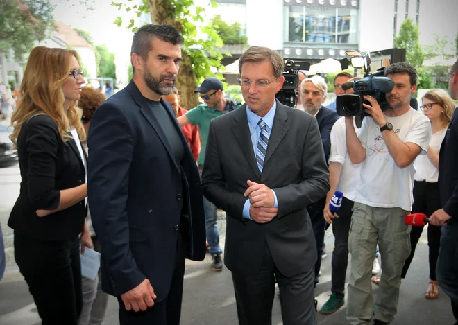 Predsednik SMC Miro Cerar še noče razkriti, proti kateri koaliciji bo usmeril stranko. FOTO: Jože Suhadolnik/Delo