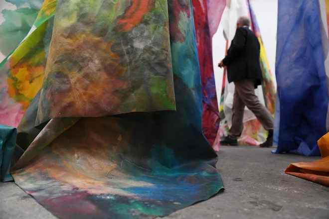 Sam Gilliam: Brez naslova. FOTO: AFP Photo