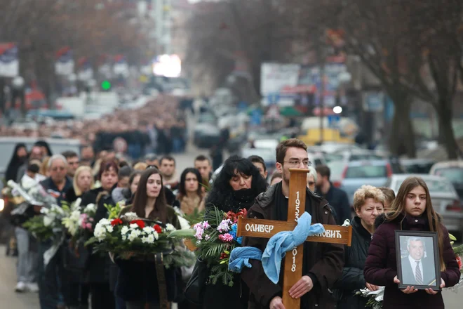 Pogreb vidnega politika kosovskih Srbov Oliverja Ivanovića. FOTO: Djordje Kojadinovic/Reuters