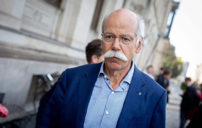 Predsednik uprave Daimlerja, Dieter Zetsche, po sestanku na nemškem prometnem ministrstvu. FOTO: Kay Nietfeld/AFP