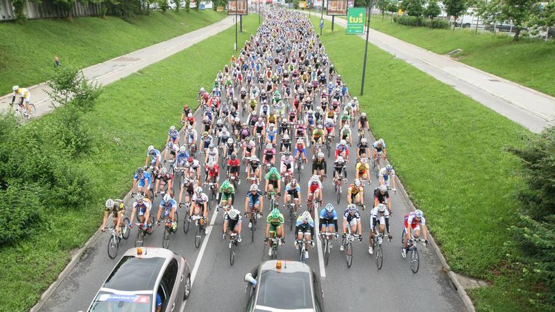 Fotografija: Naši zapiski o Maratonu Franji BTC City so namenjeni temu, da boste o kolesarjenju in kolesu razmišljali, niso pa naši zapisi trening. FOTO: Arhiv Delo/Polet