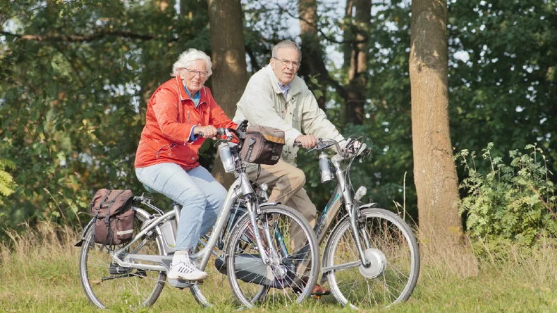Fotografija: V praksi preizkušajo zdravila, ki prek svojih presnovnih lastnosti pomagajo ustaviti telesno funkcionalno propadanje. FOTO: Shutterstock