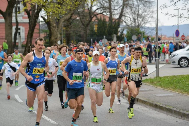 ni podpisa