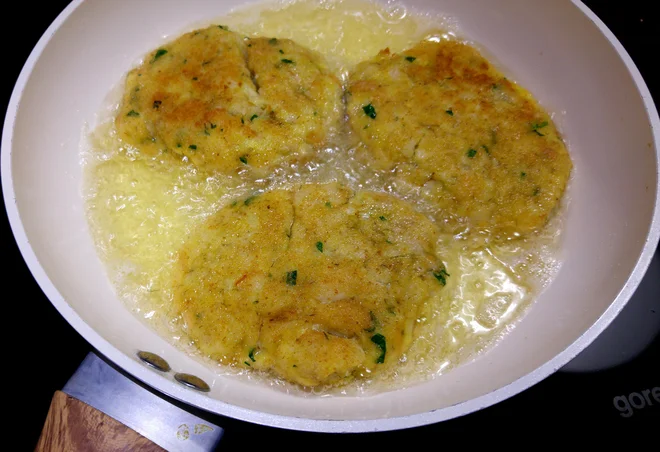 Polet recipe: Polpet of hake with yoghurt sauce. PHOTO: Tanja Drinovec