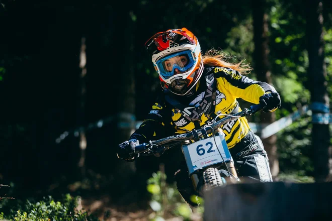 Unior Downhill Cup Cerkno, državno prvenstvo v spustu - Špela Horvat, 2. mesto med ženskami