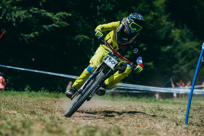 Unior Downhill Cup Cerkno, državno prvenstvo v spustu - Monika Hrastnik, prvakinja med ženskami