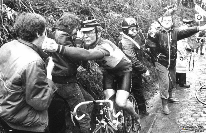 Hoogvliet - wielrennen - cycling - radsport - cyclisme -  Tour of Flandres - Ronde van Vlaanderen  -  Dutch rider Jan Raas was angry with a photographer who was in his way on the Koppenberg. So he punched him. (Flanders '85) - foto Cor Vos ©2012
