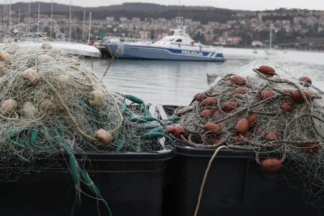 Po še neuradnih informacijah je evropska komisija pozvala Hrvaško, naj do 17. aprila pisno odgovori na slovensko pismo, s katerim je Ljubljana začela postopek po 259. členu pogodbe o delovanju EU. FOTO: Leon Vidic/Delo