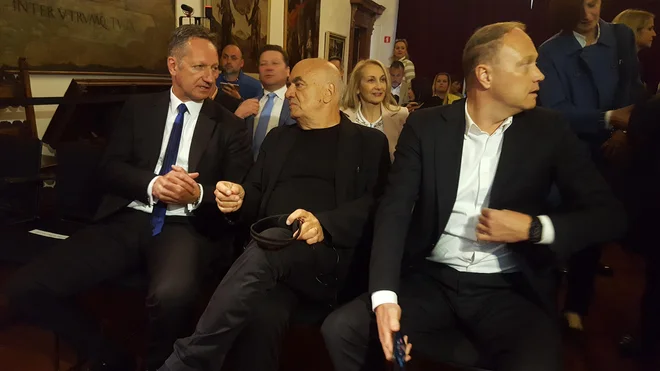 Župan Boris Popovič, arhitekta Massimilano Fuksas in Sandi Pirš. FOTO: Boris Šuligoj