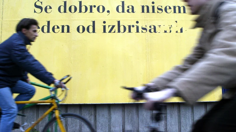 Fotografija: Najnovejša odločba ustavnega sodišča ne zadeva vseh izbrisanih, ki svojo pravico iščejo že četrt stoletja, ampak le peščico.