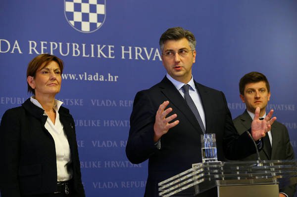 Vodstvo HDZ je podprlo predsednika Andreja Plenkovića. FOTO: Antonio Bronić/Reuters
