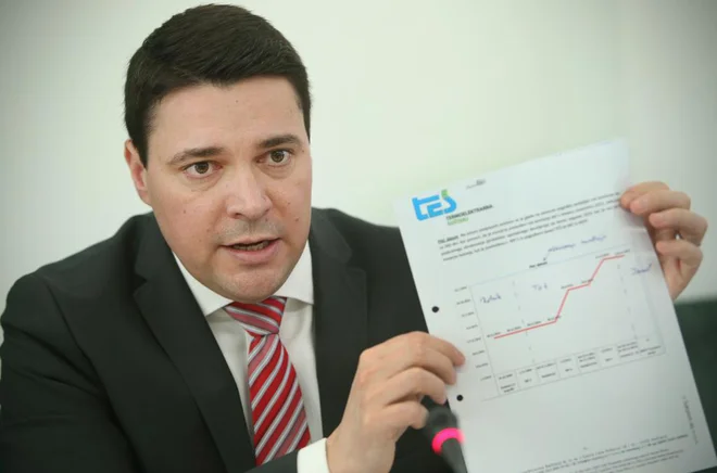 Dermol pred preiskovalno komisijo DZ za ugotavljanje politične odgovornosti pri investiciji v Teš 6 februarja 2016. FOTO: Eržen Jure