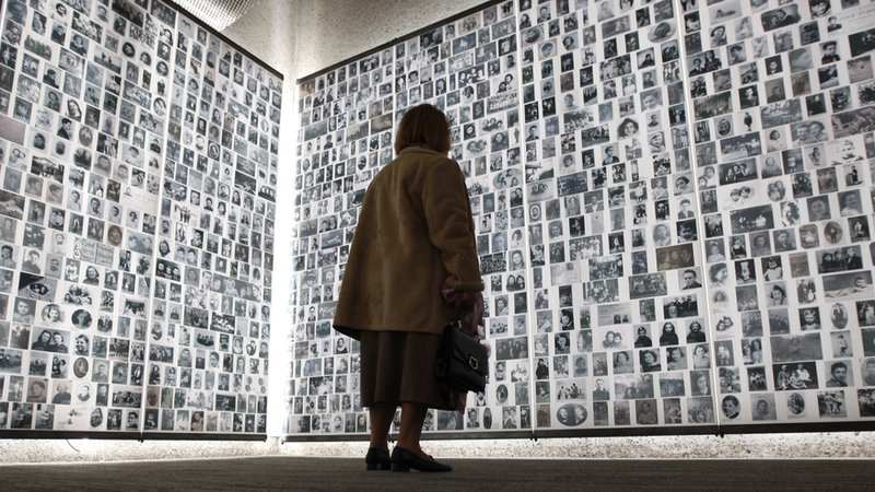 Fotografija: Spominski center holokavsta v Parizu. FOTO: Charles Platiau/Reuters