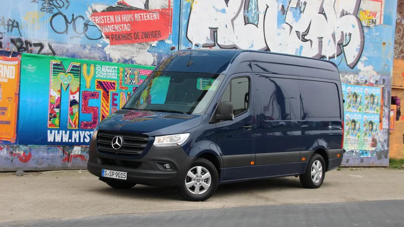 Fotografija: Mercedes-Benz sprinter