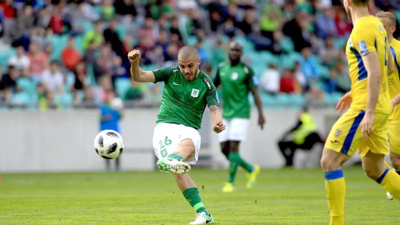 Fotografija: Olimpija je po golu Ricarda Alvesa v 6. minuti do sodniškega dodatka branila prednost, a se je morala zadovoljiti s točko. FOTO: Roman Šipić/Delo