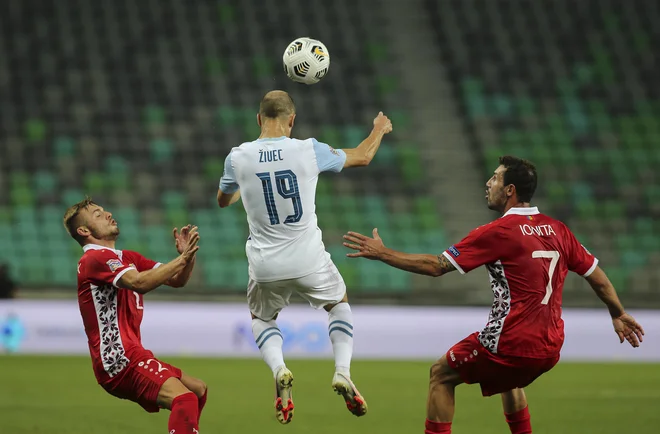 Saša Alaksander Živec je solidno izkorsitil svojih »pet minut«. FOTO: Jože Suhadolnik/Delo