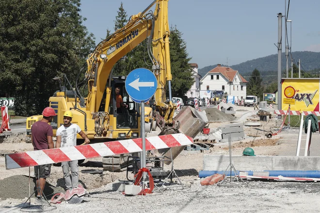 Pri Ruskem carju je zapora. FOTO: Uroš Hočevar/Delo
