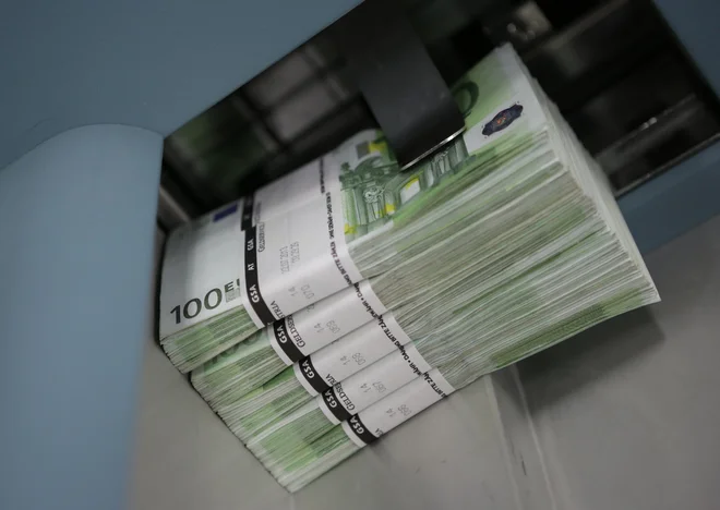 Vlada, ki bo prišla po volitvah, bo morala ukrepati takoj in s tem omogočiti nadaljnjo konsolidacijo javnih financ. (fotografija je simbolična)
