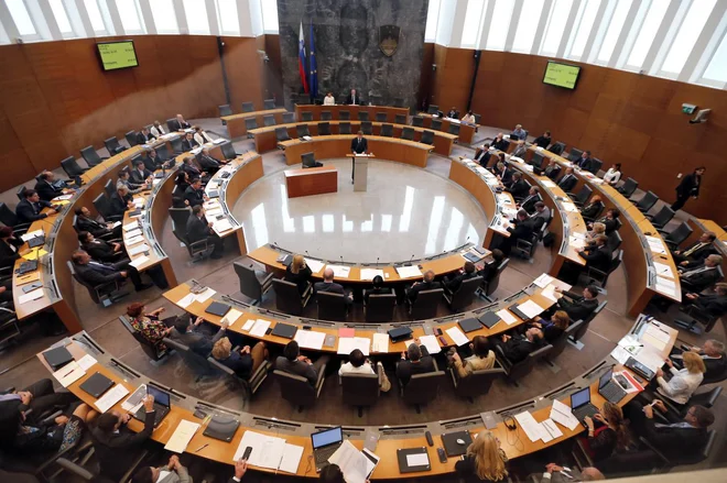 Državni zbor je zakone sprejel&nbsp;po nujnem postopku. FOTO:&nbsp;Aleš Černivec/Delo